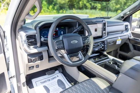 Used 2025 Ford F450 Platinum w/ Platinum Plus Package image 34