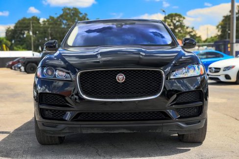 Used 2020 Jaguar F-PACE Prestige image 19