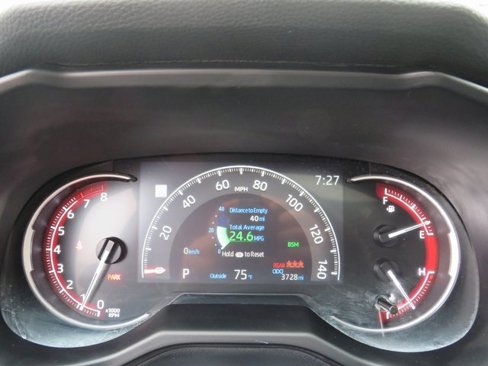 Certified 2025 Toyota RAV4 XLE Premium image 38