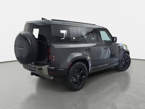 Certified 2024 Land Rover Defender 110 X-Dynamic SE image 5
