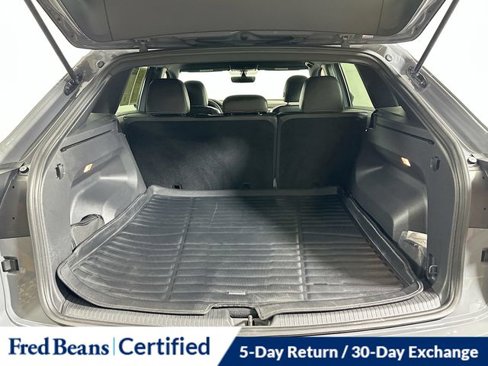 Used 2022 Volkswagen Atlas Cross Sport SE image 26