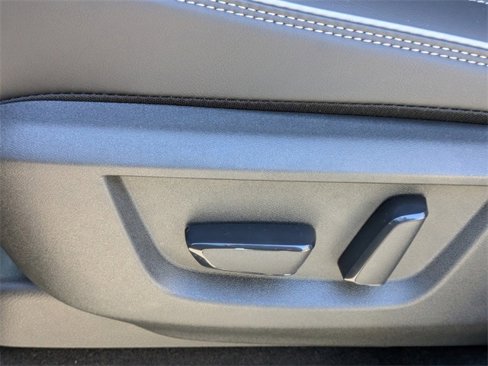 New 2025 INFINITI QX80 Luxe image 16