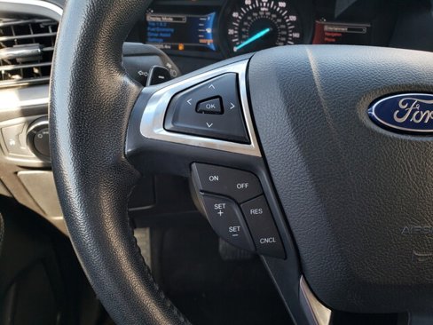 Used 2017 Ford Edge Titanium w/ Equipment Group 301A image 28