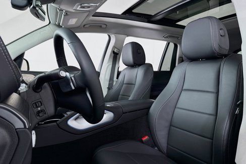 New 2026 Mercedes-Benz GLS 450 4MATIC image 17