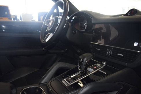 Used 2021 Porsche Cayenne image 26