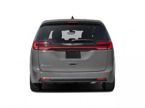 New 2025 Chrysler Pacifica Pinnacle w/ Trailer Tow Group image 8