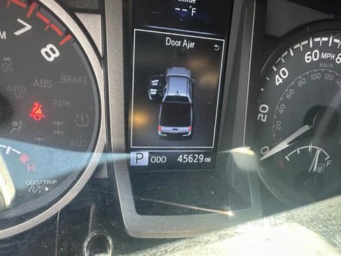 Used 2021 Toyota Tacoma SR5 image 17