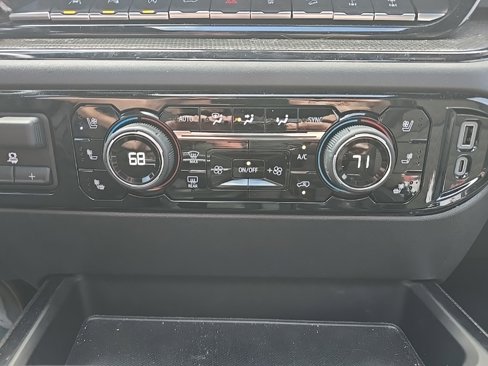Used 2025 Chevrolet Silverado 1500 ZR2 w/ Technology Package image 26