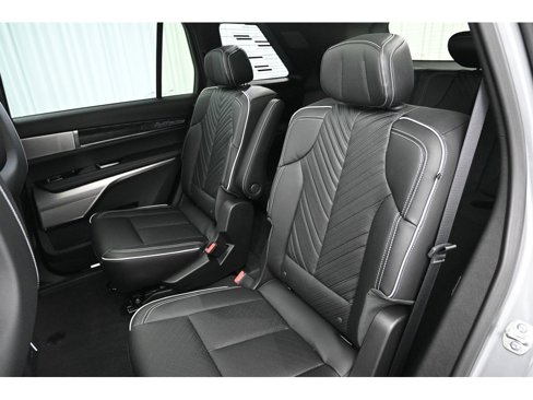 New 2026 Cadillac Vistiq Platinum image 12