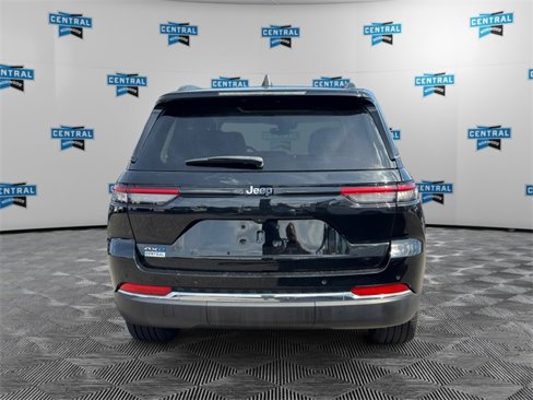 Used 2023 Jeep Grand Cherokee 4WD 4xe image 5
