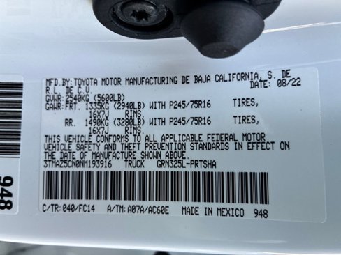Used 2022 Toyota Tacoma SR5 w/ Technology Package image 30