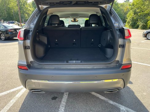 Used 2019 Jeep Cherokee Limited image 45