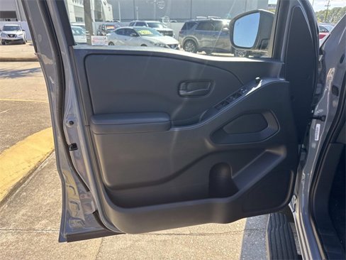 New 2026 Nissan Frontier SV image 11