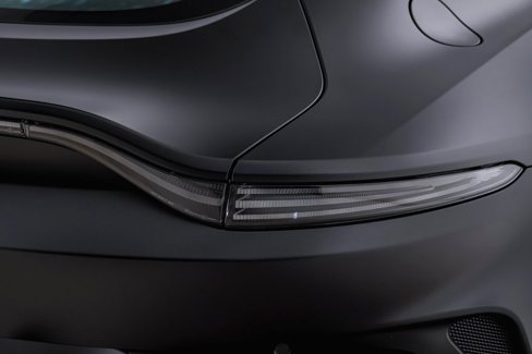 New 2025 Aston Martin V8 Vantage Coupe image 17