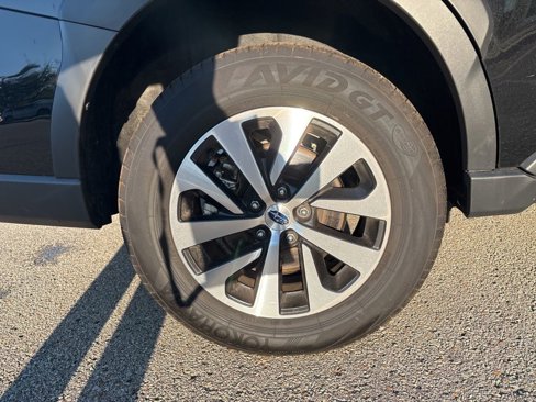 Certified 2025 Subaru Outback Premium image 43