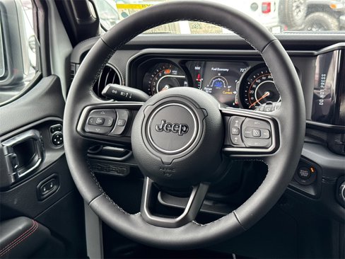 New 2025 Jeep Wrangler Unlimited Rubicon image 24