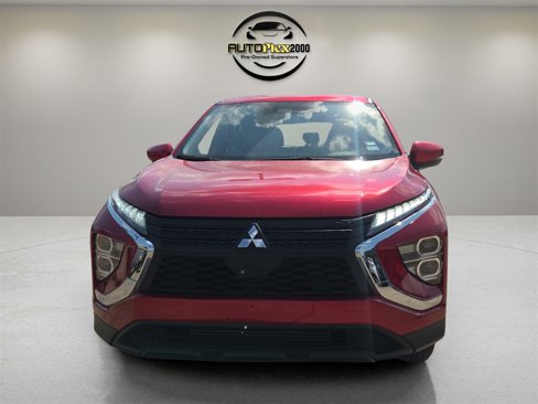 Used 2024 Mitsubishi Eclipse Cross ES image 2