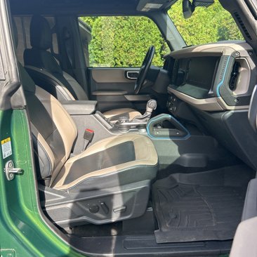 Used 2023 Ford Bronco Wildtrak image 12