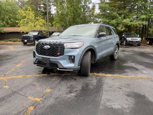 New 2025 Ford Explorer ST image 5