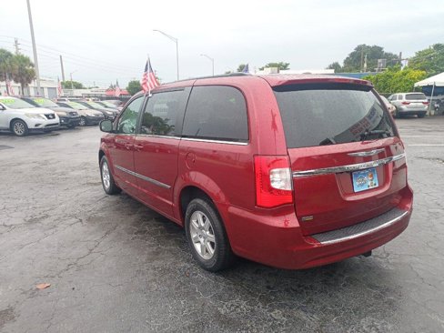 Used 2012 Chrysler Town & Country Touring w/ Entertainment Group #1 image 8