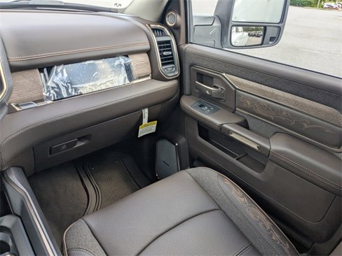 New 2026 RAM 3500 Limited image 17