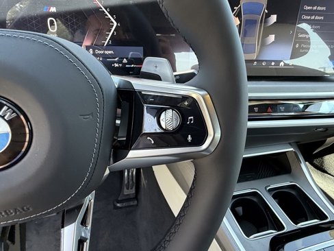 New 2026 BMW 740i w/ Executive Package image 23