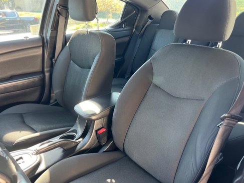 Used 2013 Dodge Avenger SXT w/ Cold Weather Group image 18
