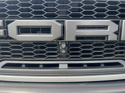 Used 2019 Ford F150 Raptor w/ Equipment Group 802A Luxury image 15