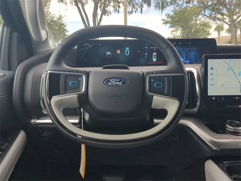 New 2025 Ford Expedition Max Platinum image 6