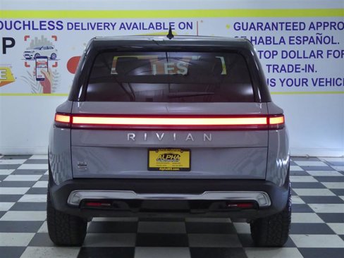 Used 2025 Rivian R1S Adventure image 6