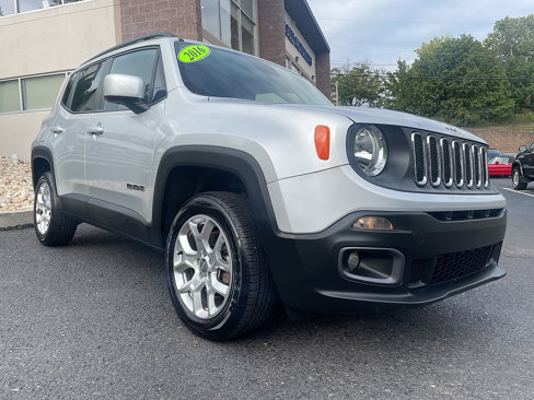 Used 2016 Jeep Renegade Latitude image 19