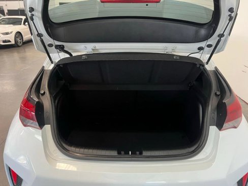 Used 2019 Hyundai Veloster 2.0 image 25