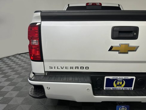 Used 2018 Chevrolet Silverado 1500 LT w/ All Star Edition image 11