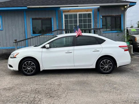 Used 2014 Nissan Sentra S image 9