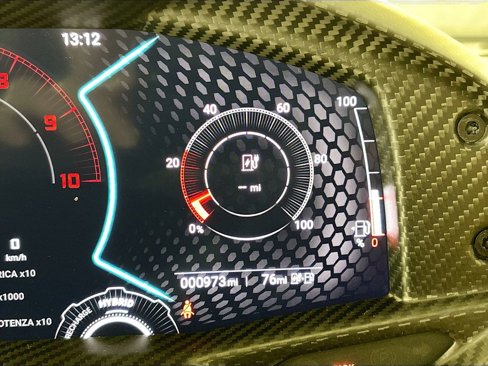 Used 2024 Lamborghini Revuelto image 11
