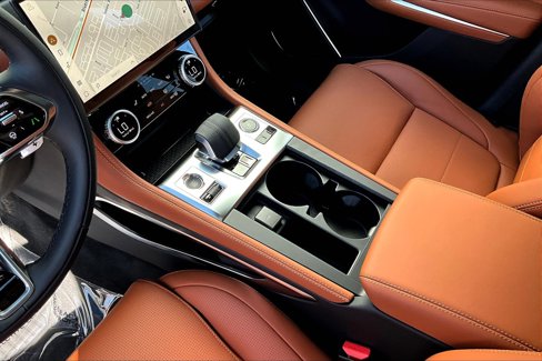 New 2026 Jaguar F-PACE R-Dynamic S image 8
