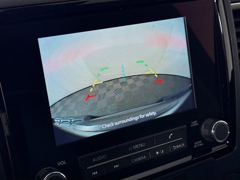 Used 2022 Nissan Frontier SV image 15