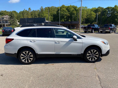 Used 2017 Subaru Outback 3.6R Limited image 6