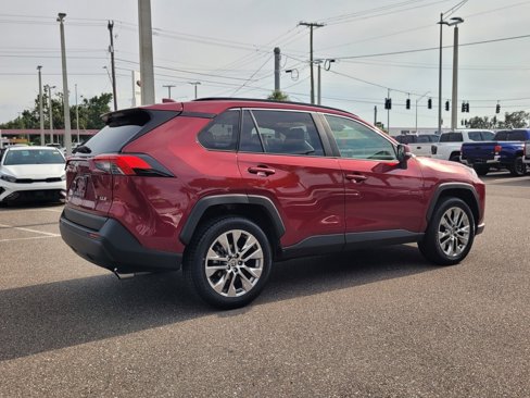 Certified 2021 Toyota RAV4 XLE Premium image 6