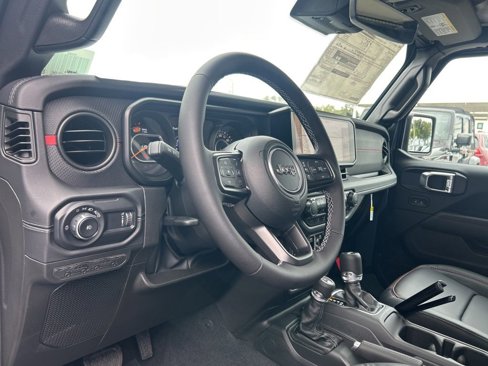New 2025 Jeep Wrangler Unlimited Rubicon w/ Technology Group image 11