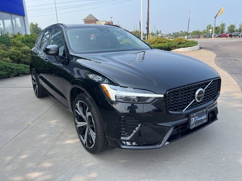 Certified 2025 Volvo XC60 B5 Ultra w/ Climate Package image 7