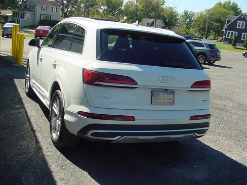Used 2021 Audi Q7 3.0T Premium Plus image 3