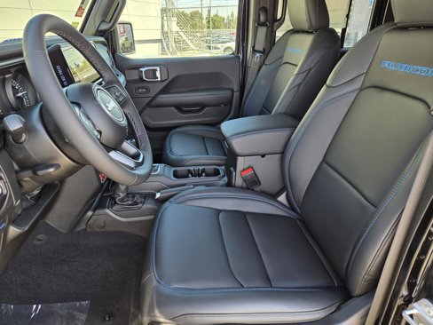 New 2025 Jeep Wrangler Unlimited Rubicon 4xe image 26