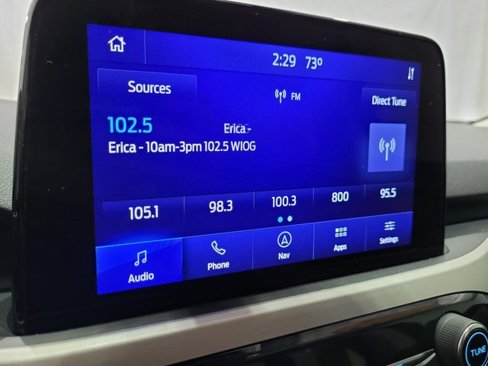 Used 2022 Ford Escape SE image 32