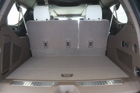 New 2026 GMC Yukon XL Denali w/ Denali Reserve Package image 19
