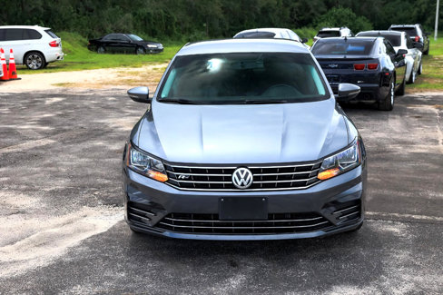 Used 2017 Volkswagen Passat 1.8T R-Line image 19