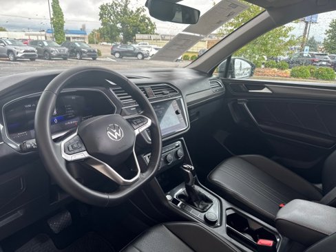 Used 2024 Volkswagen Tiguan Wolfsburg Edition image 11