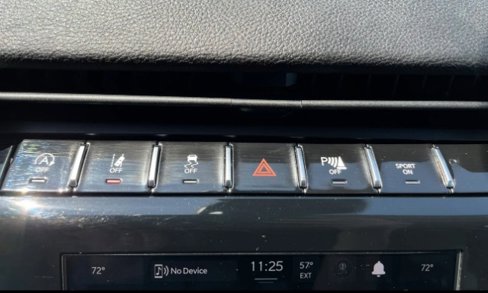 Used 2023 Jeep Grand Cherokee Laredo image 20