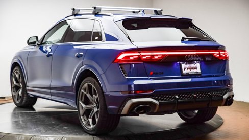 New 2025 Audi RS Q8 performance image 17