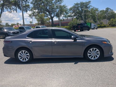 Used 2023 Toyota Camry LE image 15